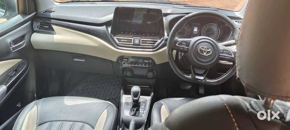 Toyota Glanza 1.2 V Amt, 2025, Petrol