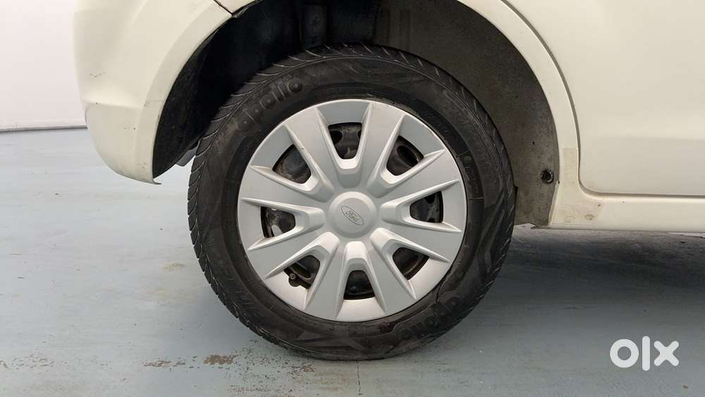 Ford Figo 2010-2012 Petrol Zxi, 2015, Petrol