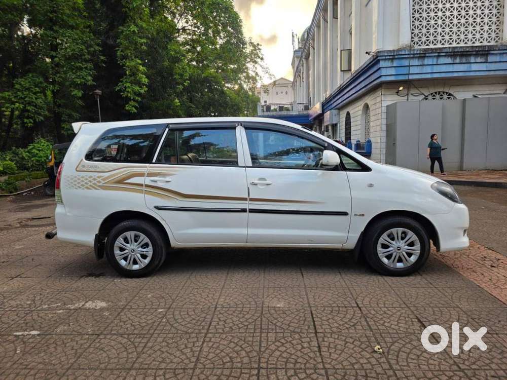 Toyota Innova 2.5 G (diesel) 8 Seater, 2010, Diesel