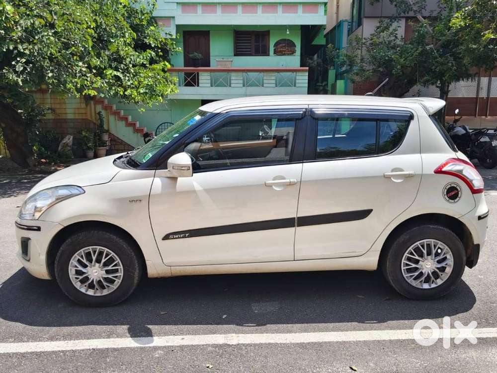 Maruti Suzuki Swift Vxi + Manual, 2016, Petrol