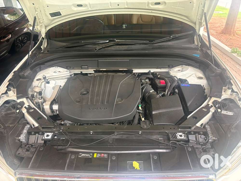 Volvo Xc60 D5 Petrol 2022