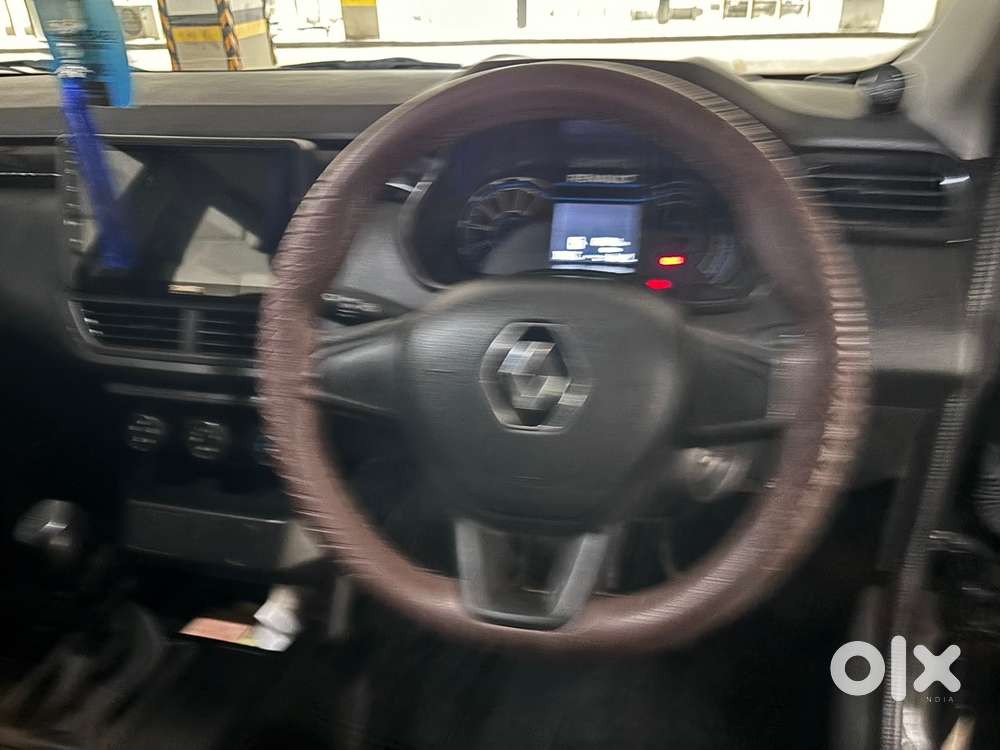 Renault Kiger 2025 Petrol 8800 Km Driven
