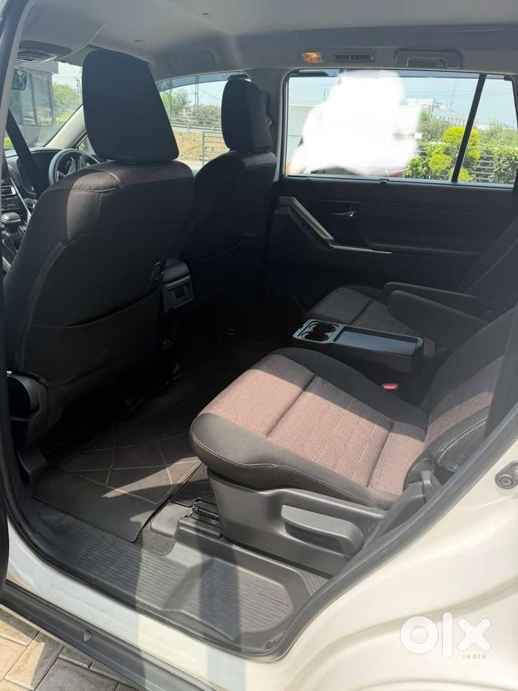 Toyota Innova Hycross 2.0 Vx Hybrid 7 Str, 2023, Petrol