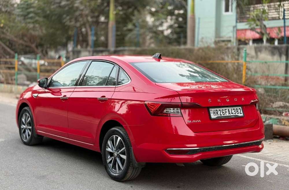 Skoda Slavia 1.0 Tsi Style At, 2023, Petrol