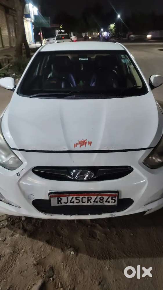 Hyundai Fluidic Verna 2012