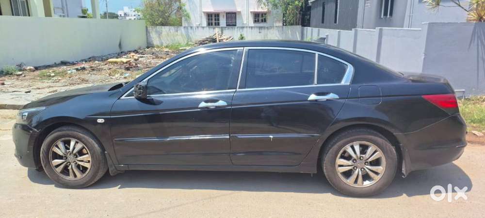 Honda Accord 2.4 Vtec Automatic  Black Beauty, Premium, Executive