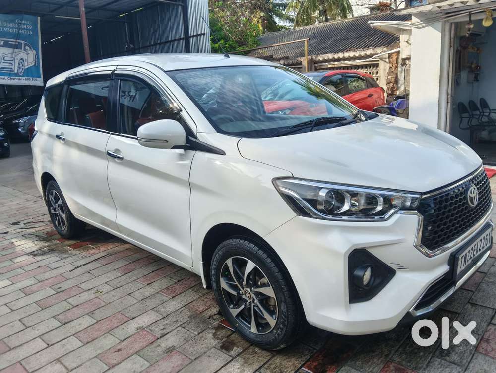 Toyota Rumion V Mt, 2023, Petrol