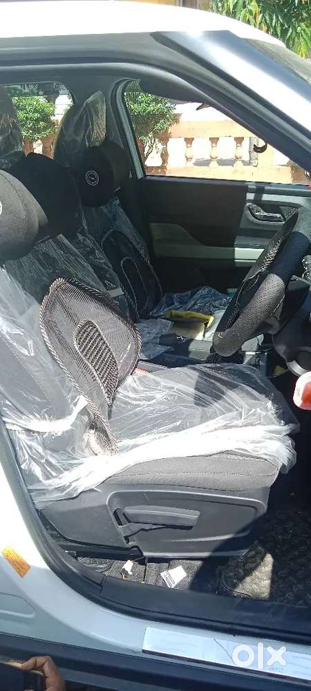 Tata Punch Adventure Plus Sanroof