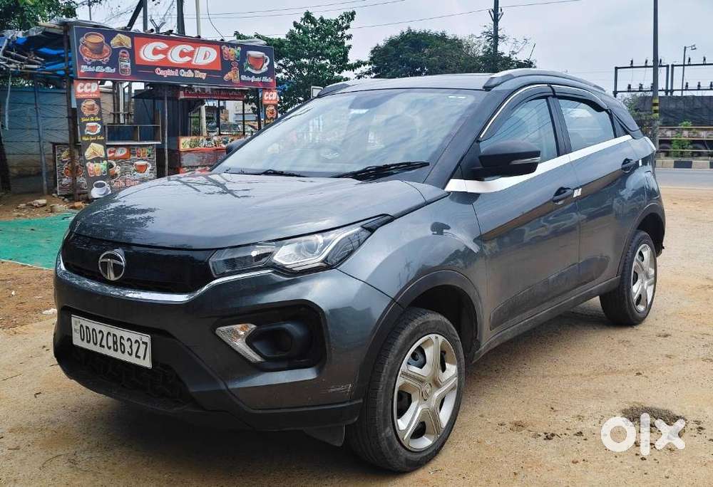 Tata Nexon 1.5 Revotorq Xm (s), 2022, Petrol