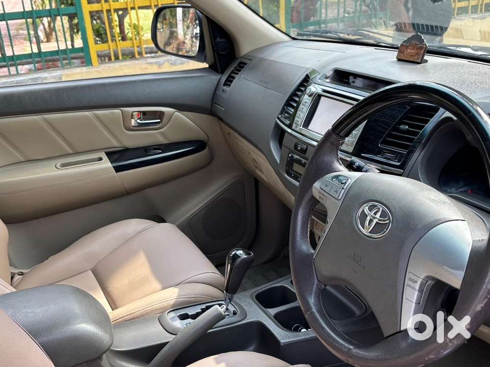 Toyota Fortuner 2013