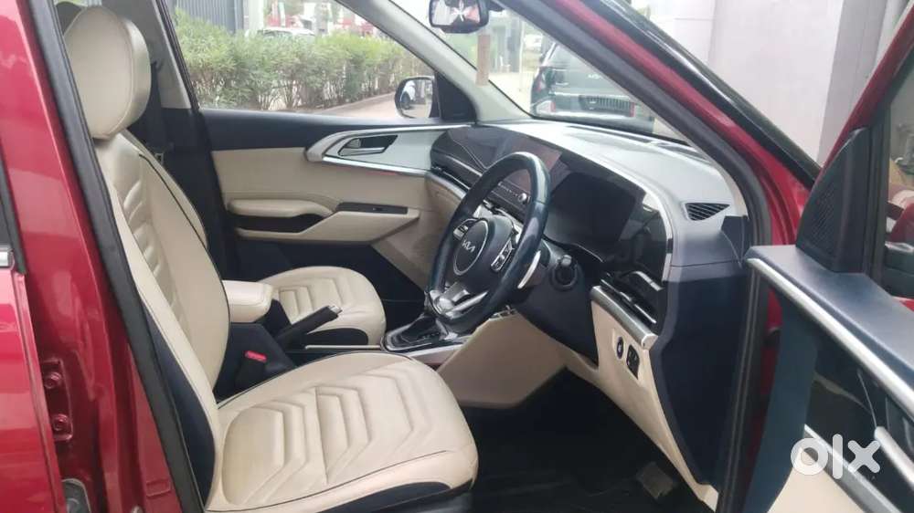 Kia Carens 2023 Diesel 68000 Km Driven