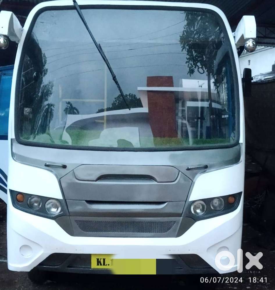 Mahindra Tourister For Sale 19 Seat