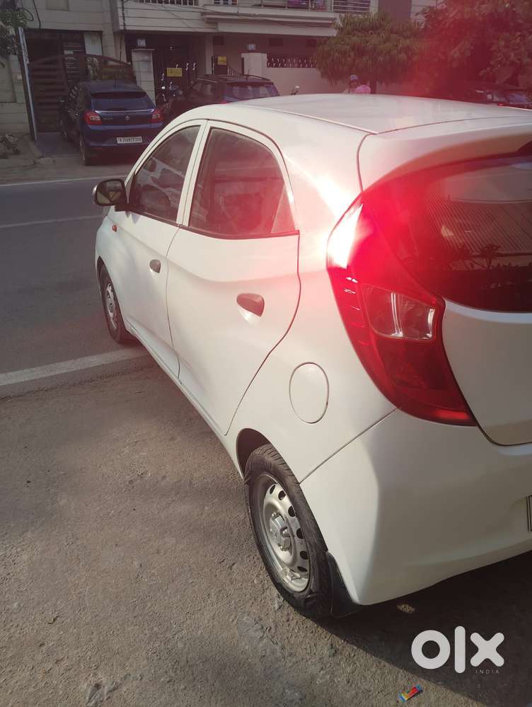 Hyundai Eon Era +, 2017, Petrol