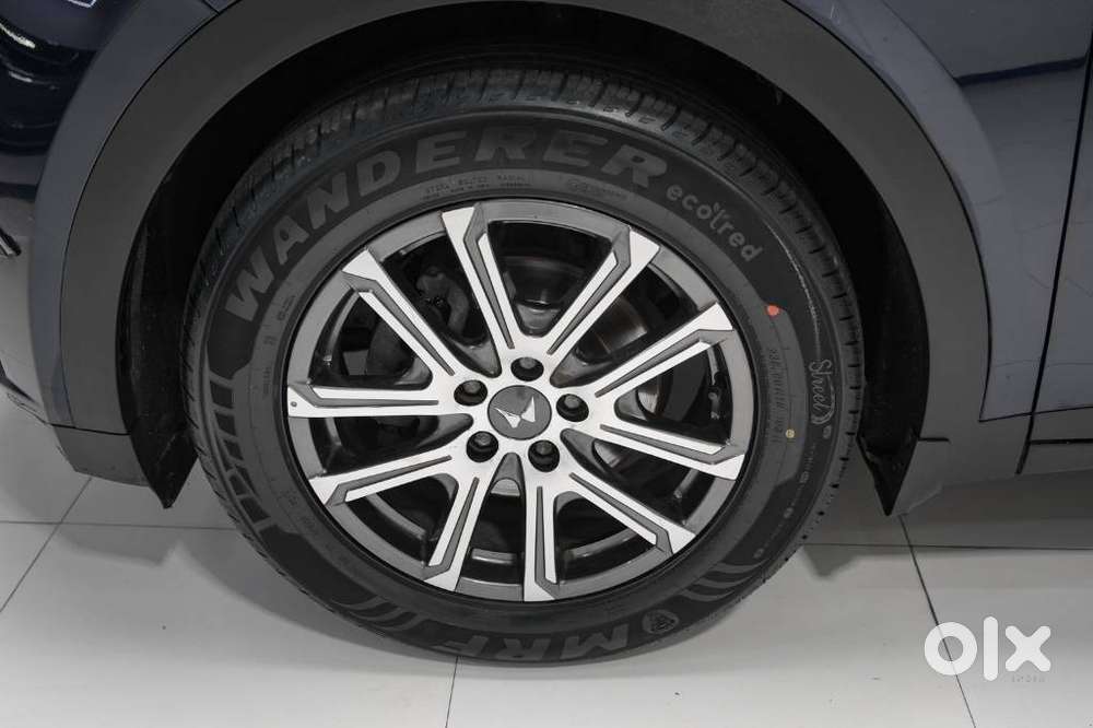 Mahindra Xuv700 2.2 Ax 7 Diesel At Str Awd, 2022, Diesel