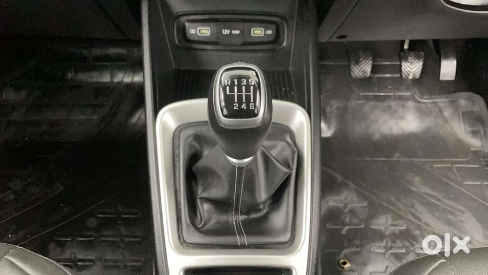 Hyundai Venue Sx Opt Turbo, 2022, Petrol