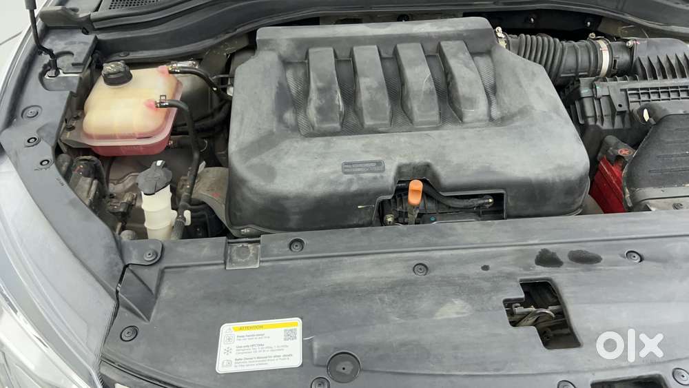 Mahindra Xuv700 2.0 Ax 7 Petrol At Luxury Pack Str, 2021, Petrol