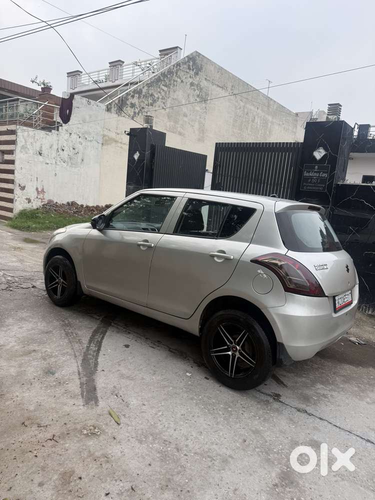 Maruti Suzuki Swift, 2015, Petrol