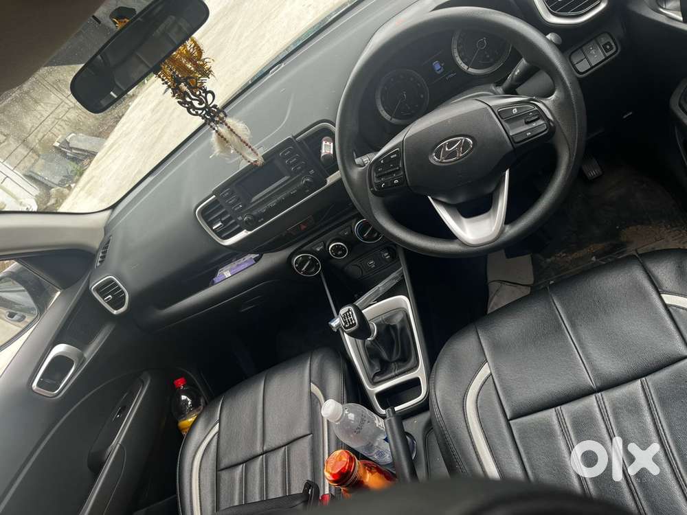 Hyundai Venue Petrol 2021