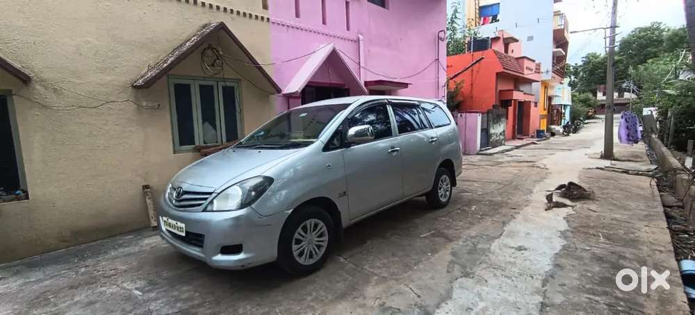 Toyota Innova 2010 Diesel Well Maintained