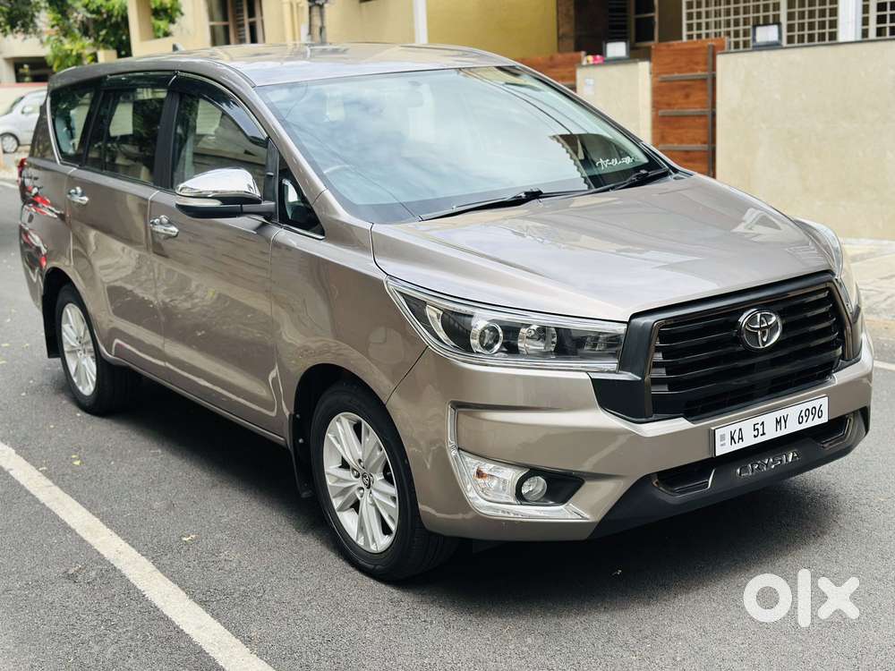 Toyota Innova Crysta 2.8 Zx At 7 Seater, 2017, Diesel