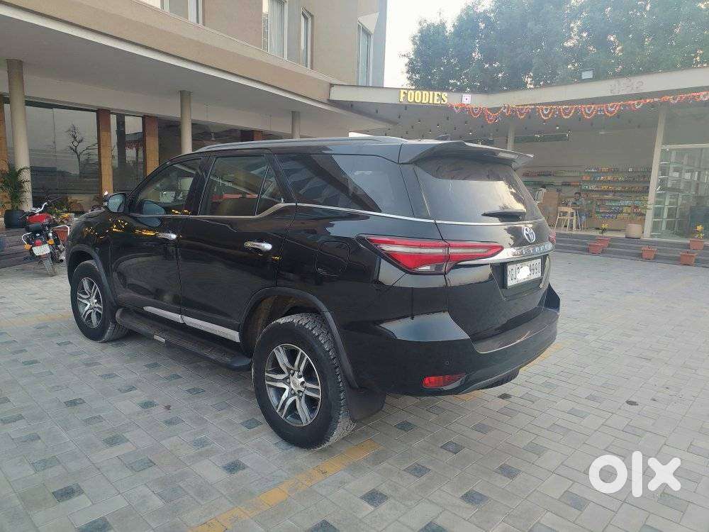 Toyota Fortuner 4x2 At 2.8 Diesel, 2023, Diesel