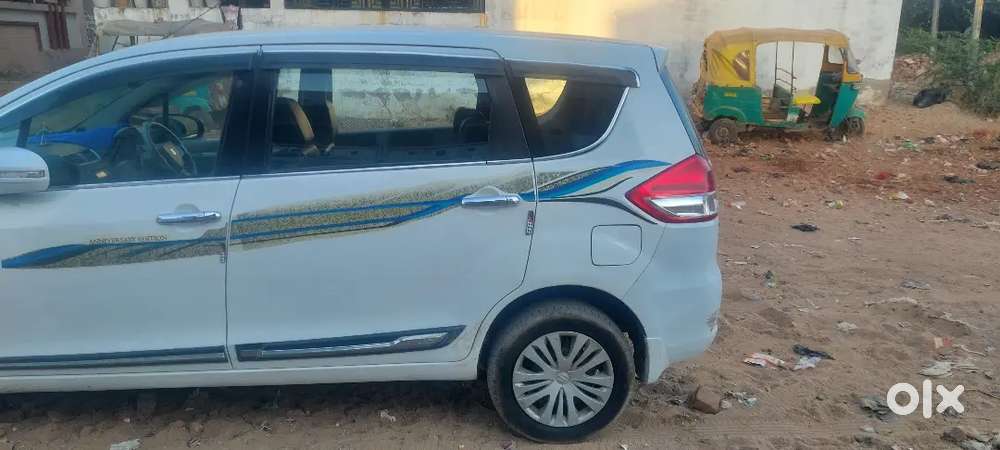 Maruti Suzuki Ertiga Cng 2013