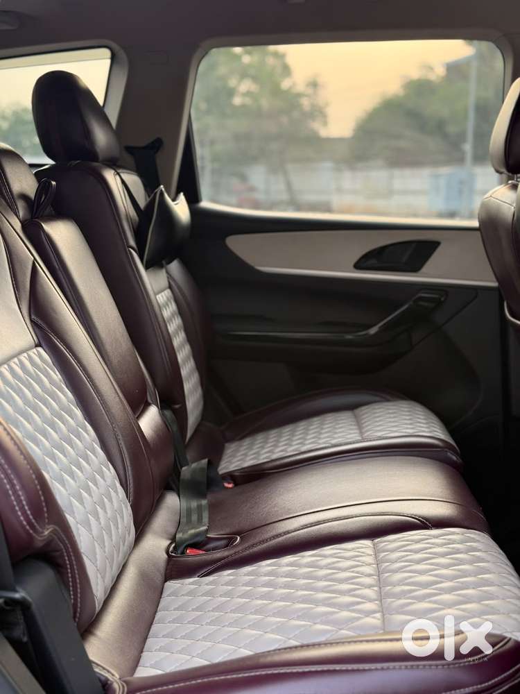 Mahindra Xuv700 2.2 Ax 5 Diesel Mt 7 Str, 2024, Diesel