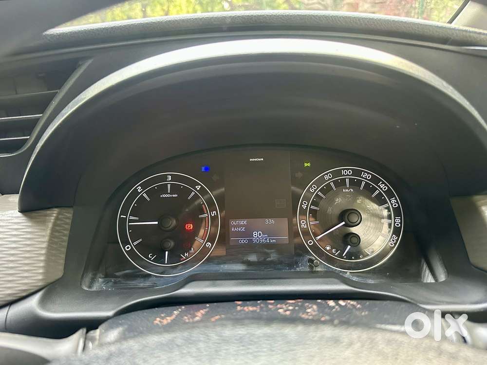 Toyota Innova Crysta 2.4 Gx Mt, 2017, Diesel