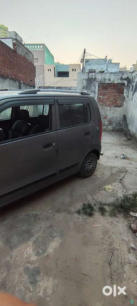 Wagonr Cng Top Notch Car With Music System Also Have All Tyre New
