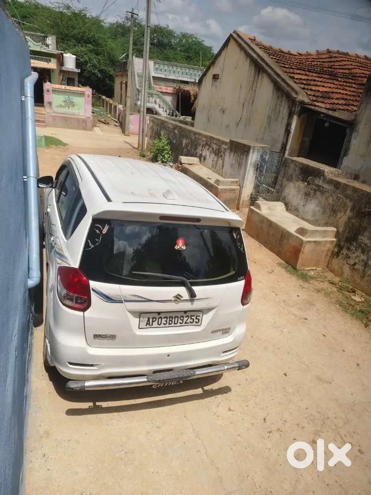Maruti Suzuki Ertiga Vdi 2013