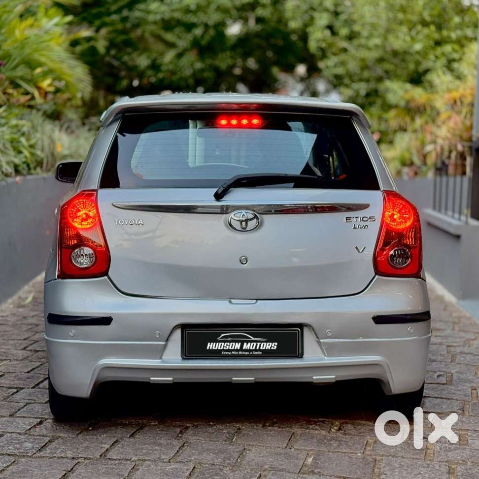 Toyota Etios Liva, 2012, Petrol