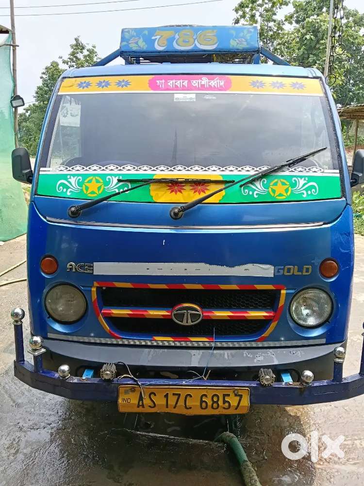Tata Magic Bs6