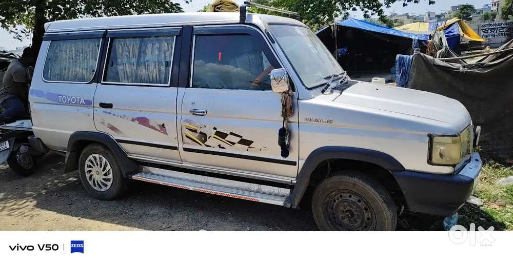 Toyota Qualis 2002