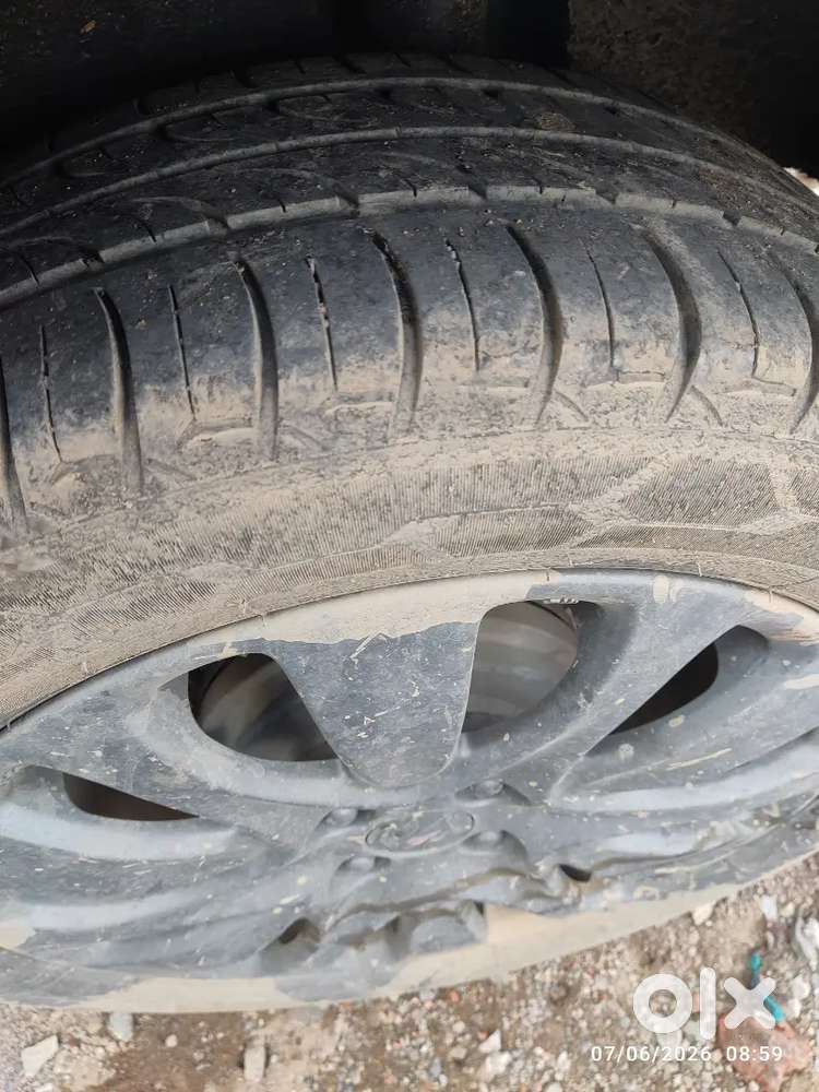 Very Good Condition Car Single Hand Used 25 Kmpl Milege