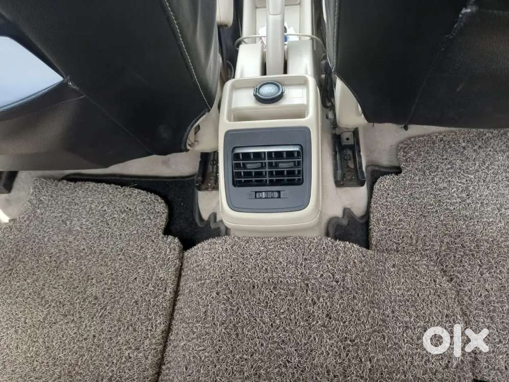 Maruti Suzuki Dzire 2017 Diesel 140000 Km Driven