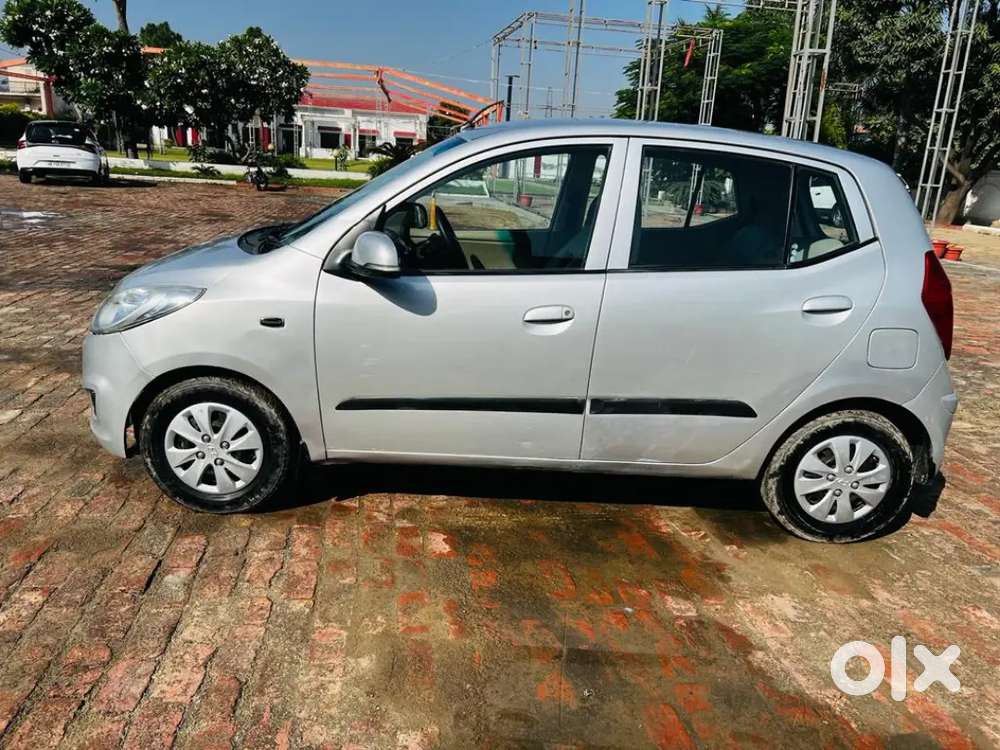 Hyundai I10 Magna 2012 Car