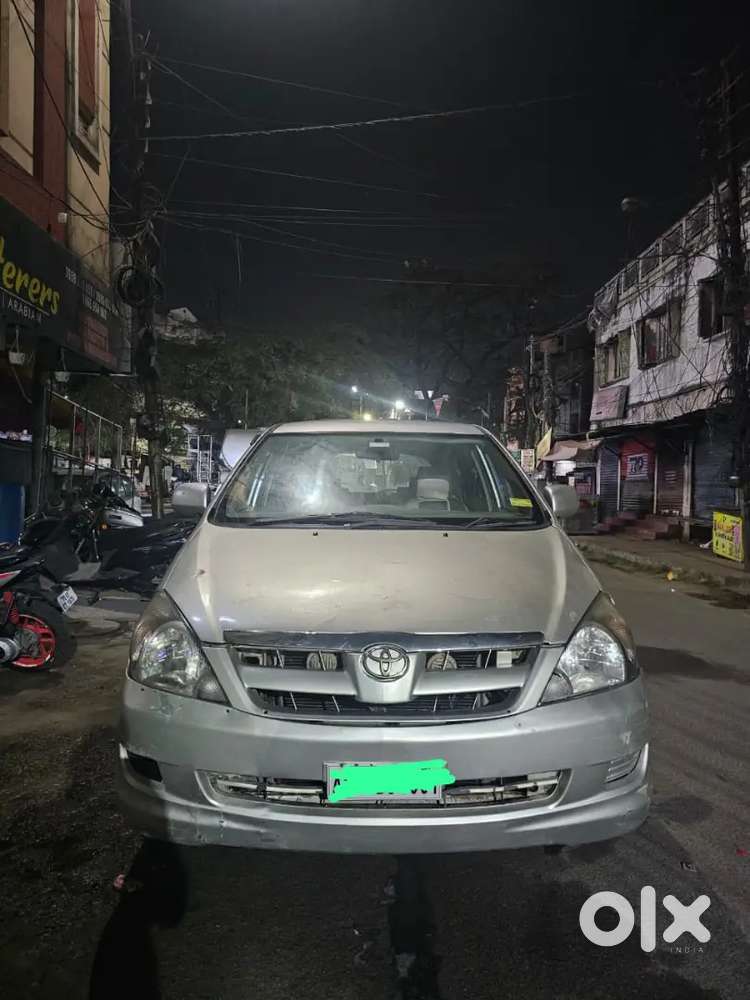 Toyota Innova 2006 Diesel 210000 Km Driven