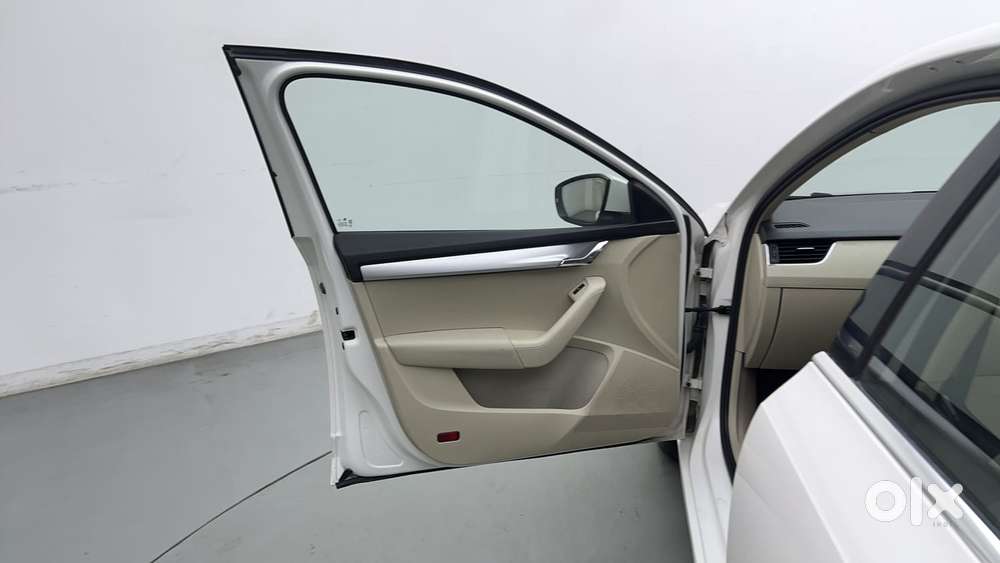 Skoda Octavia 1.8 Tsi Style At, 2018, Petrol