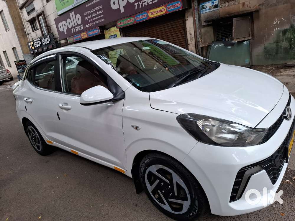 Hyundai Aura Sx (o) Crdi Manual, 2024, Cng & Hybrids