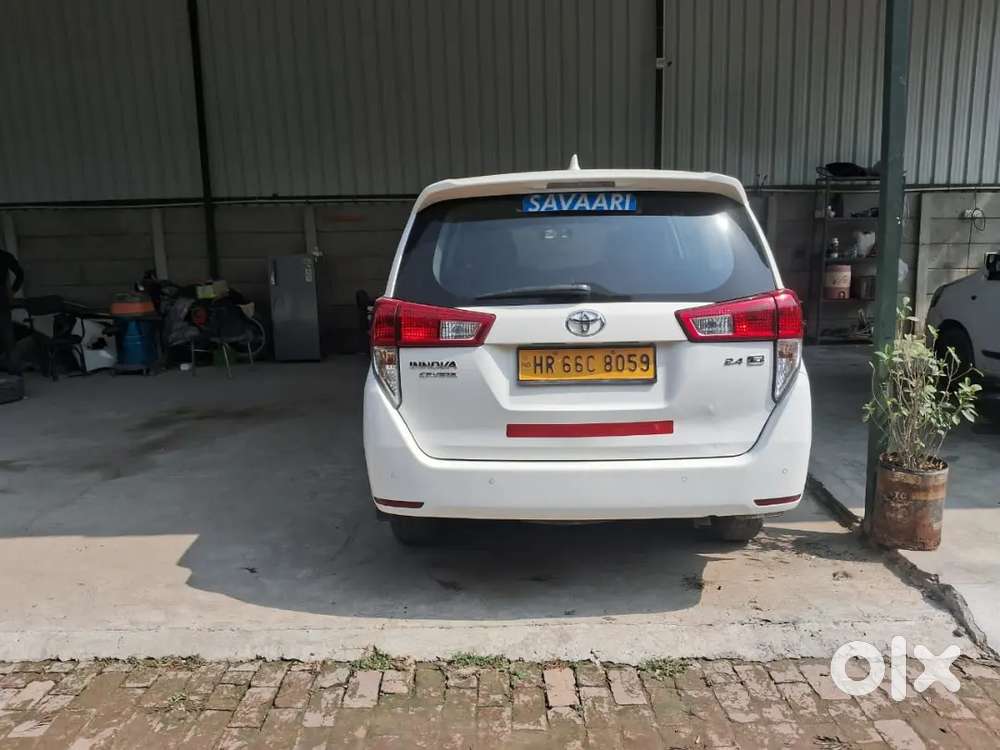 Toyota Innova Crysta 2022 Diesel Variant