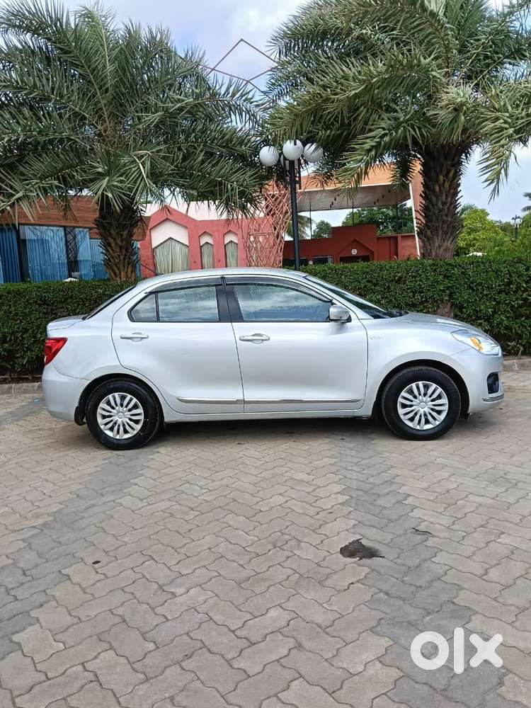 Maruti Suzuki Dzire 1.2 Vxi Amt, 2019, Cng & Hybrids