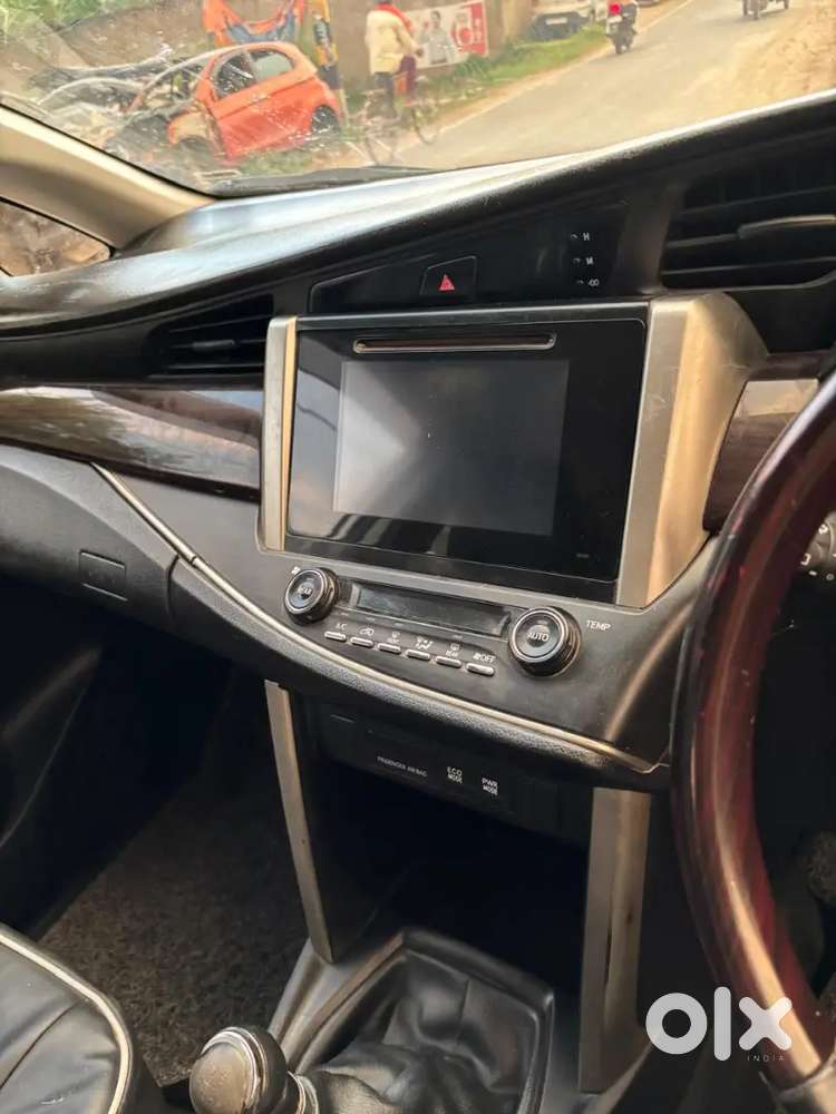 Toyota Innova Crysta 2017 Available