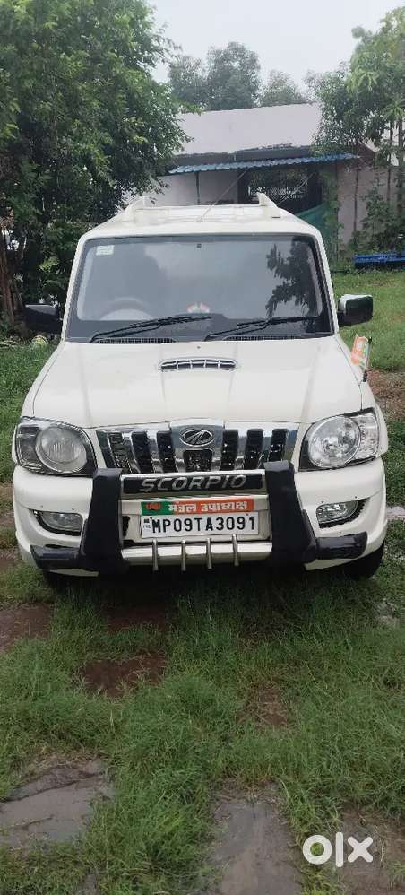 Mahindra Scorpio Classic 2010 Diesel 100000 Km Driven