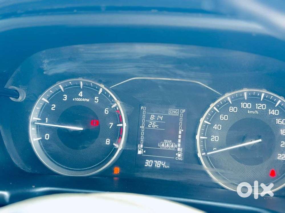 Maruti Suzuki Brezza 1.5 Vxi Cng, 2024, Cng & Hybrids