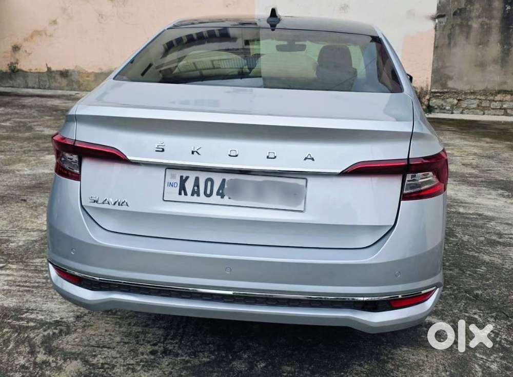 Skoda Slavia Style 1.0L TSI MT, 2023, Petrol