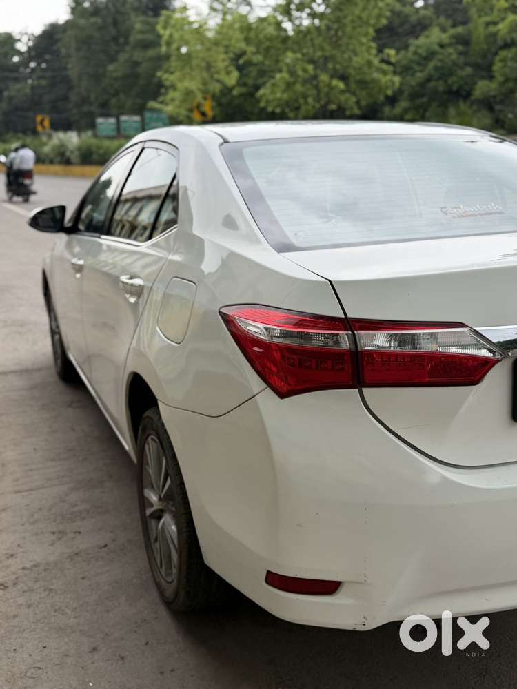 Toyota Corolla Altis Vl At, 2015, Petrol