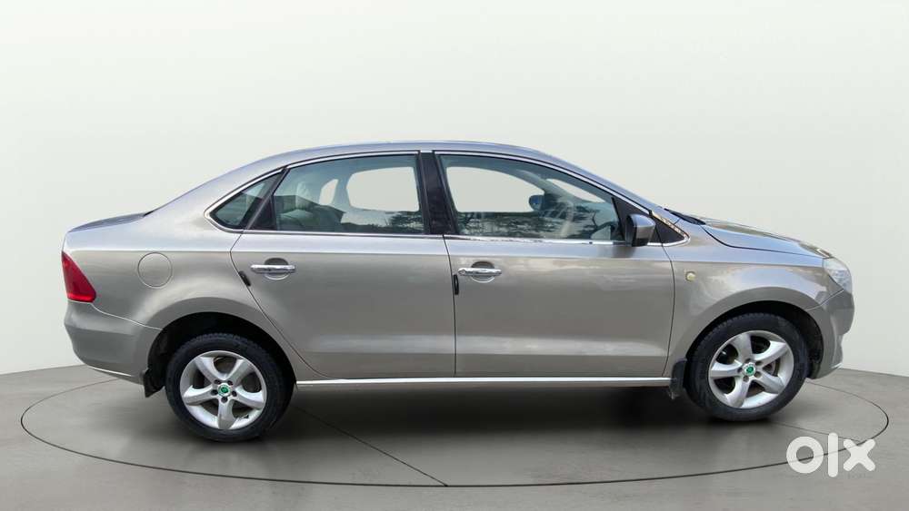 Skoda Rapid 2013-2016 1.6 Mpi At Elegance, 2012, Petrol