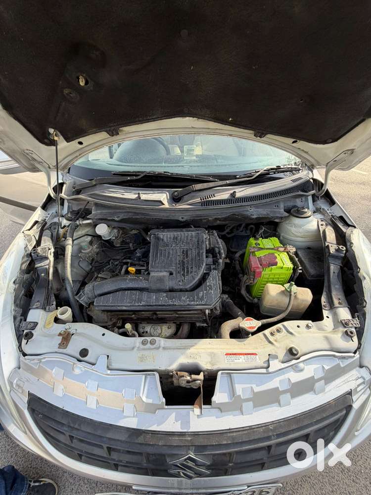 Maruti Suzuki Swift Dzire 1.2 Vxi Bsiv, 2013, Petrol