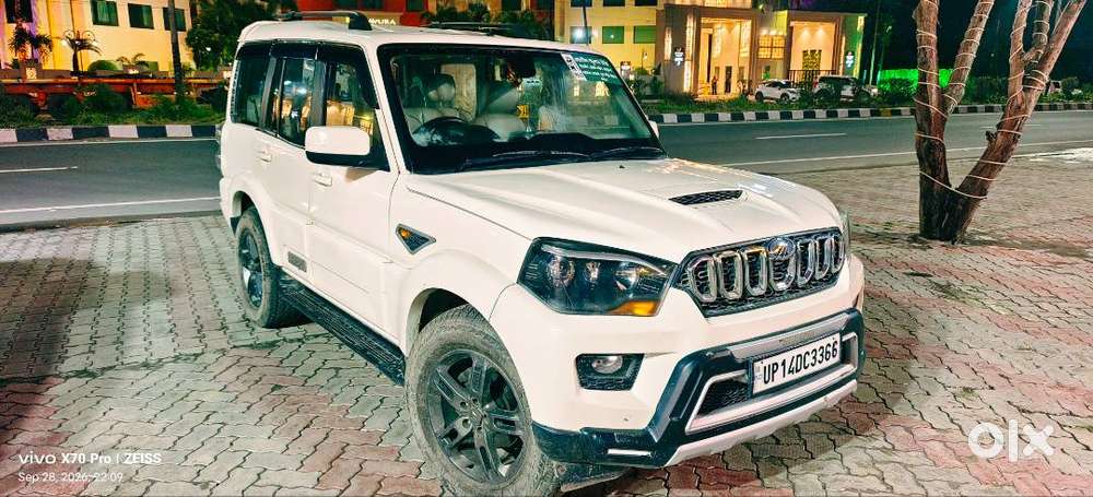 Mahindra Scorpio S10 2017
