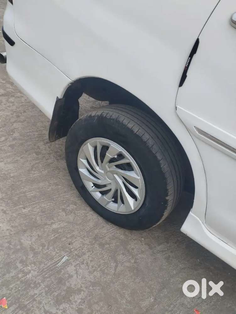 Toyota Innova 2011 Diesel 200000 Km